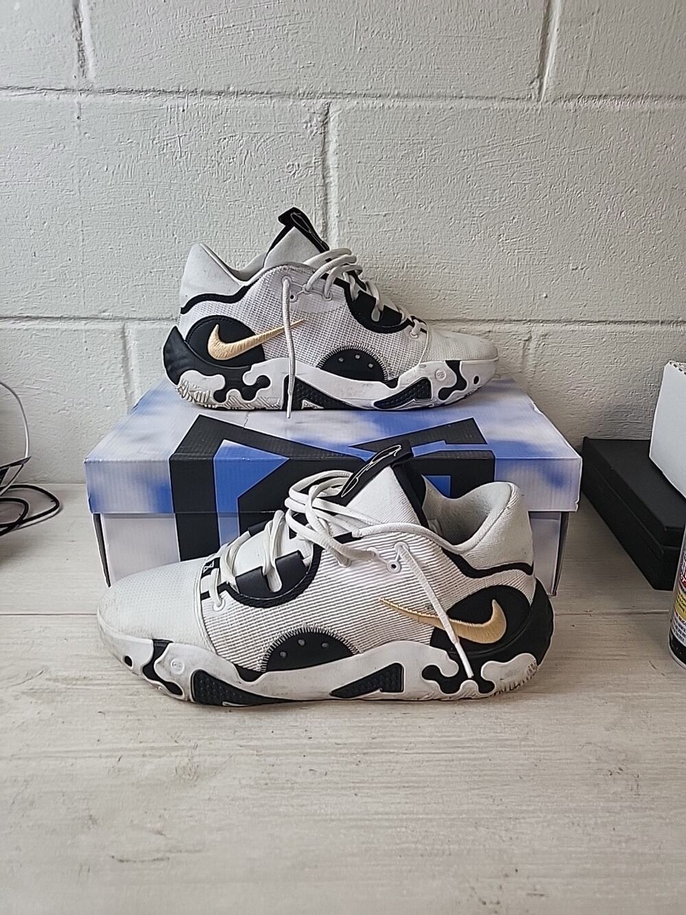 Nike PG 6 White/Orange Chalk Black Size 10